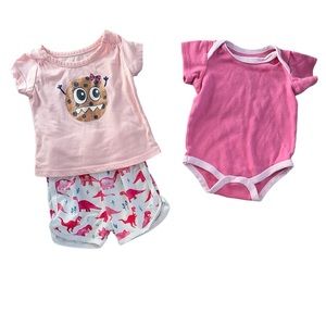 Baby Girl T-Shirt / Shorts & Onesie Bundle Sizes 3-9 Months